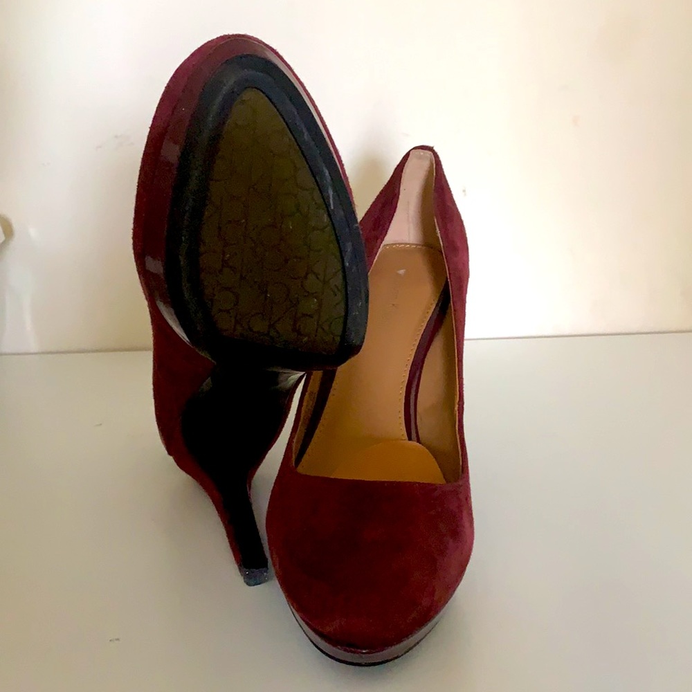 Heels - Picture 3 of 3